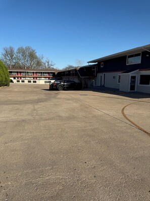 Exterior - Americas Best Value Inn Ponca City (Ponca City)