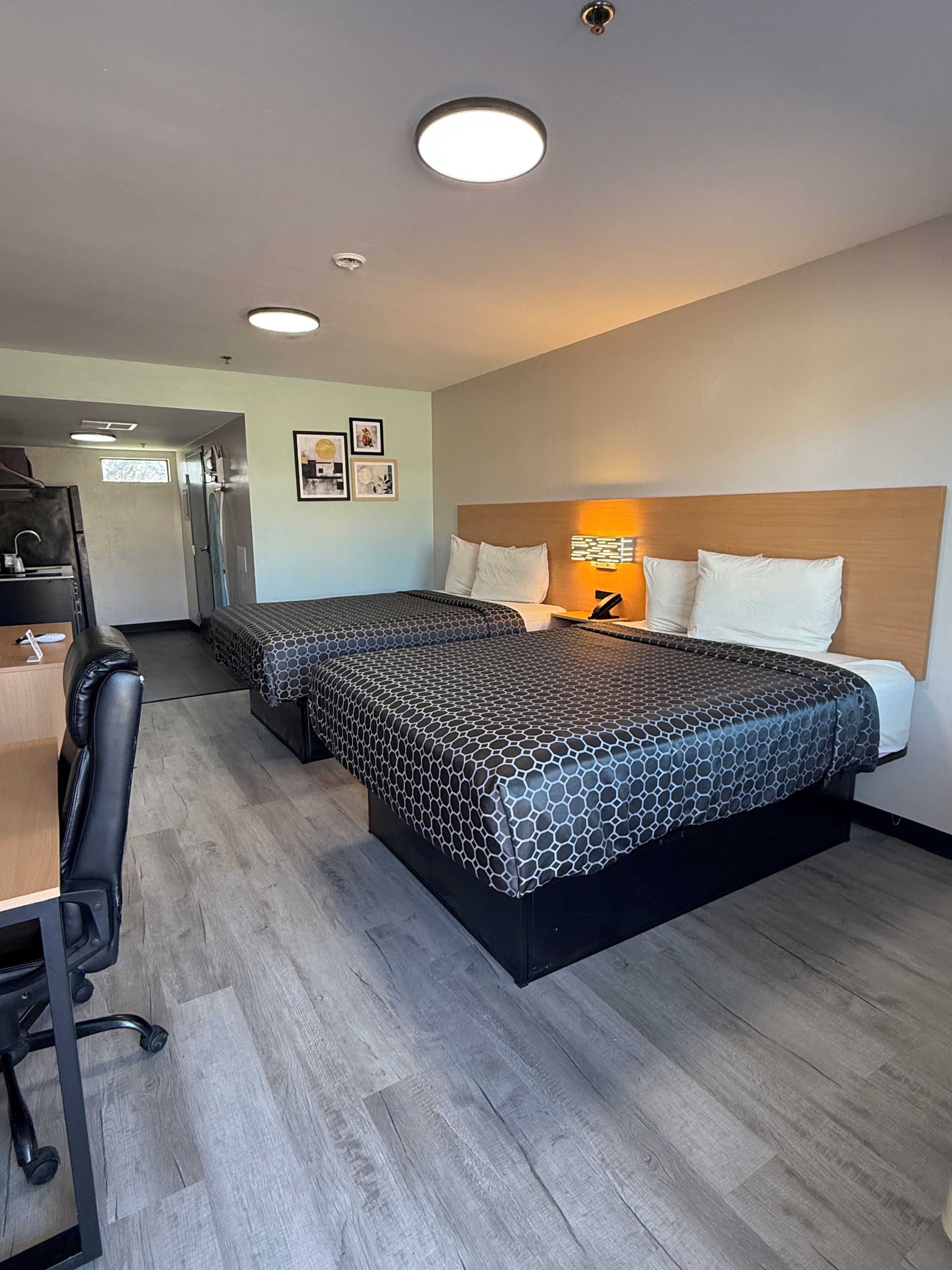 Desk, iron/ironing board, rollaway beds, free WiFi