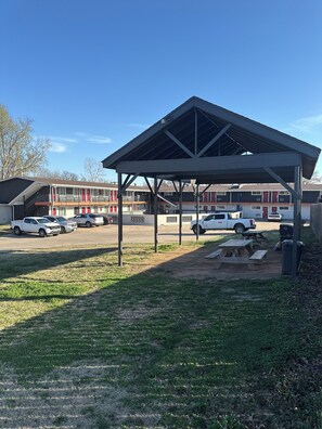 Aire de pique-nique/barbecue