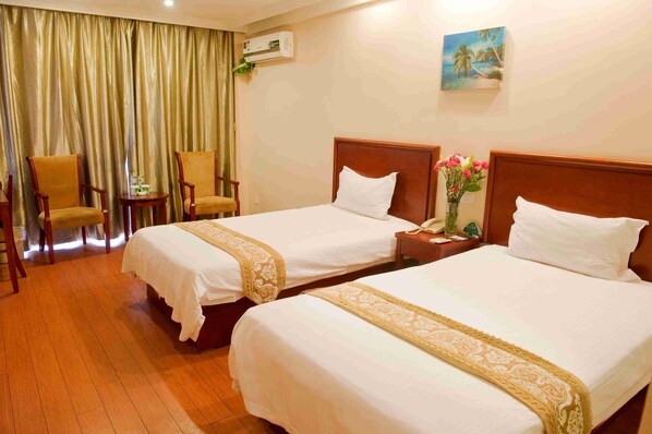 Zweibettzimmer | Zimmersafe, Schreibtisch, kostenloses WLAN