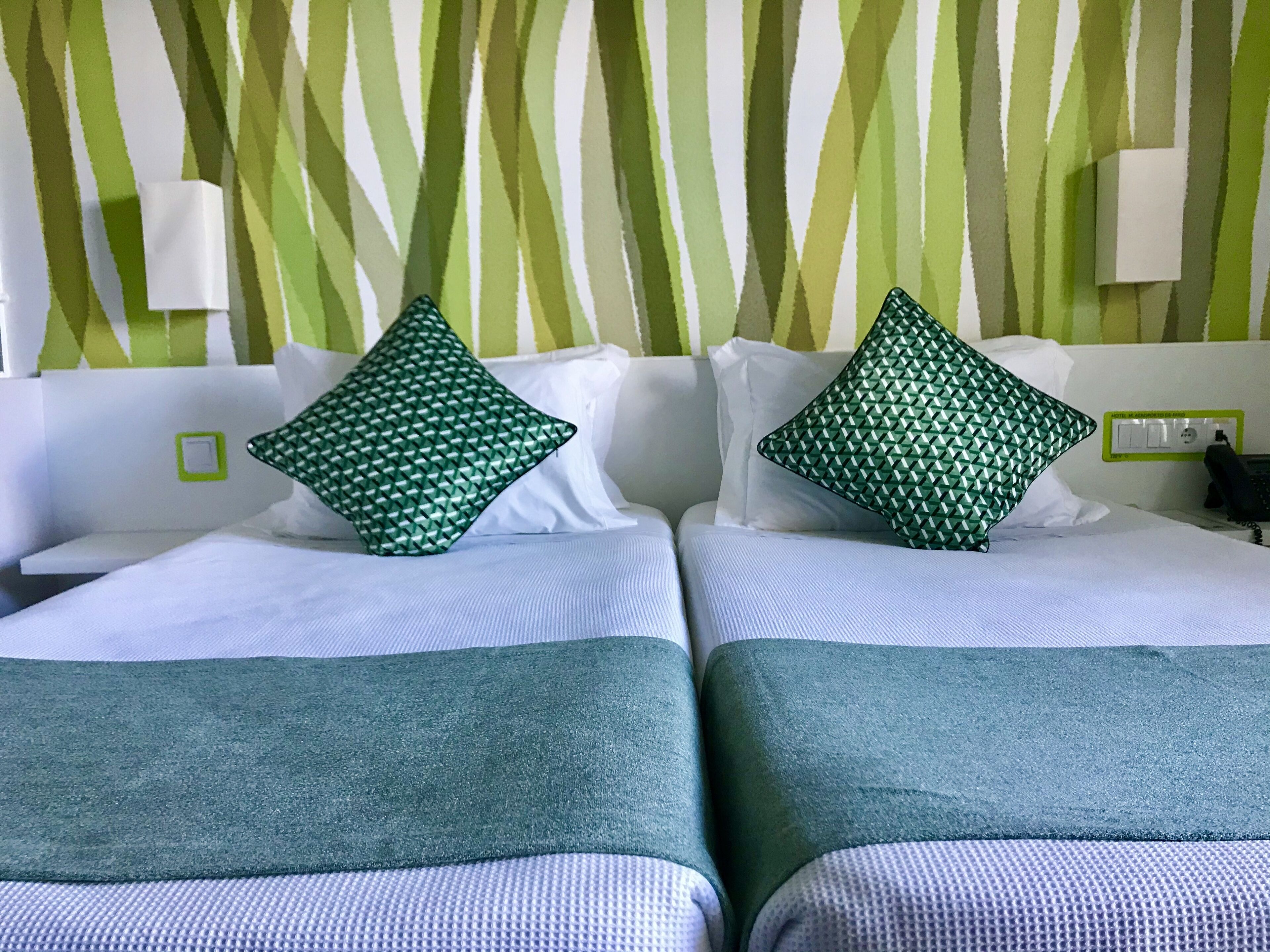 desk, soundproofing, free wifi, bed sheets