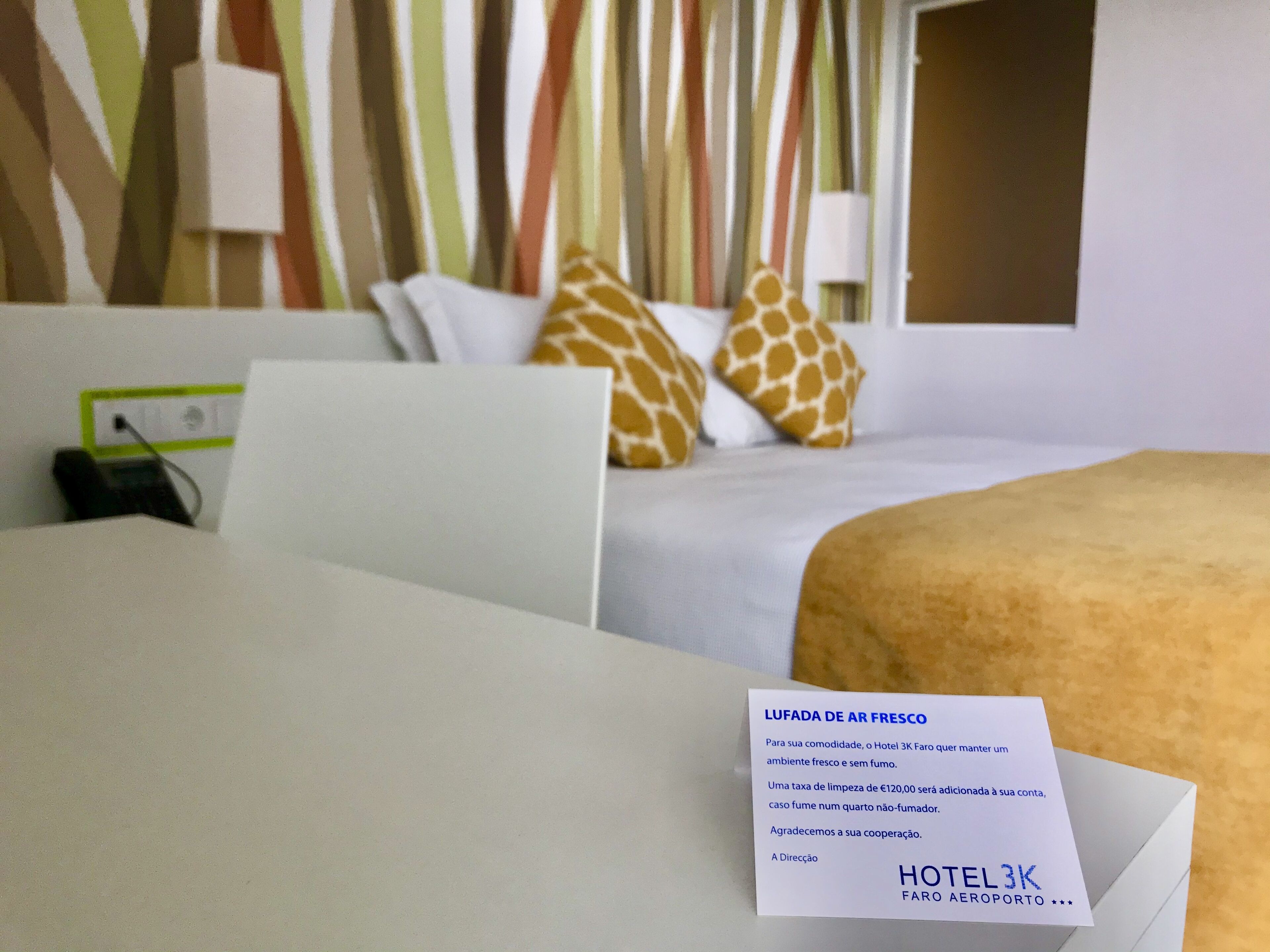 desk, soundproofing, free wifi, bed sheets