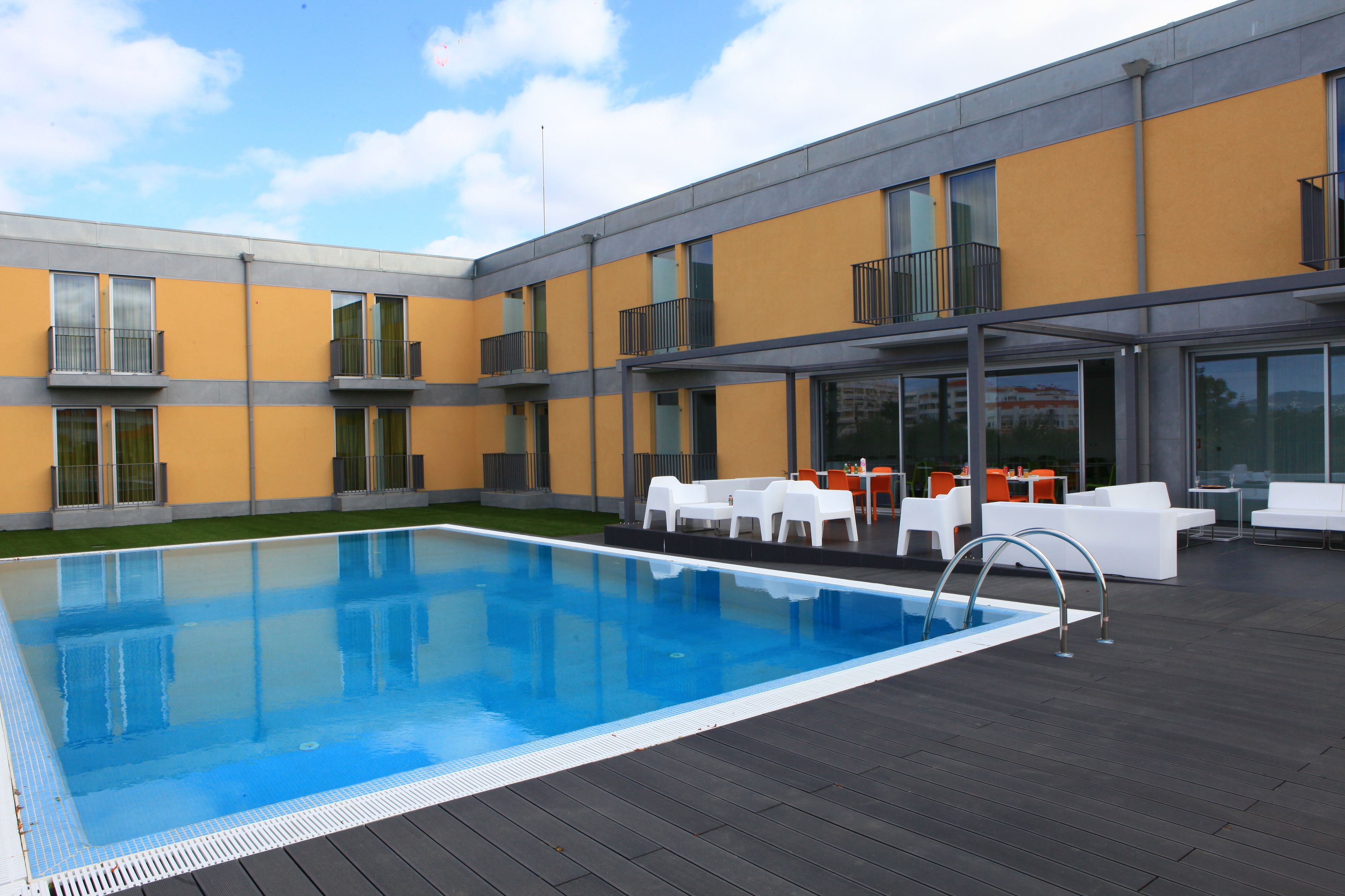 outdoor pool, pool loungers