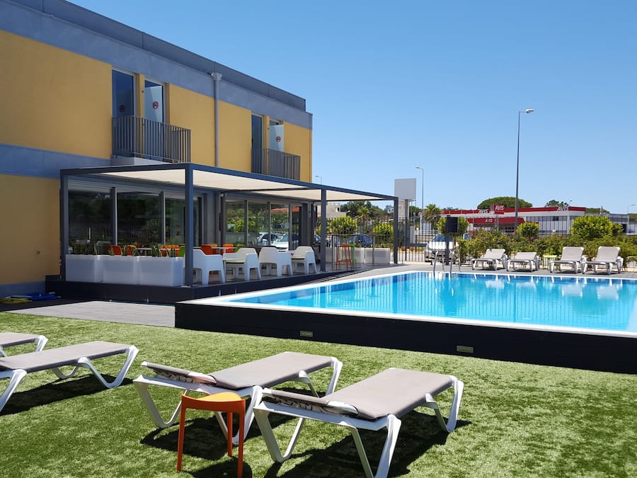 Outdoor pool, sun loungers