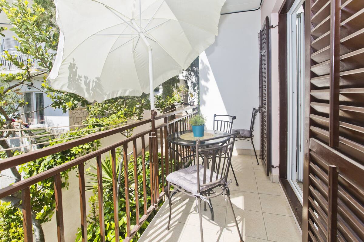 Studio, Balcony, Partial Sea View | 1 camera, insonorizzazione, Wi-Fi gratuito