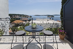 Front of property - Villa Milton Hvar (Hvar)