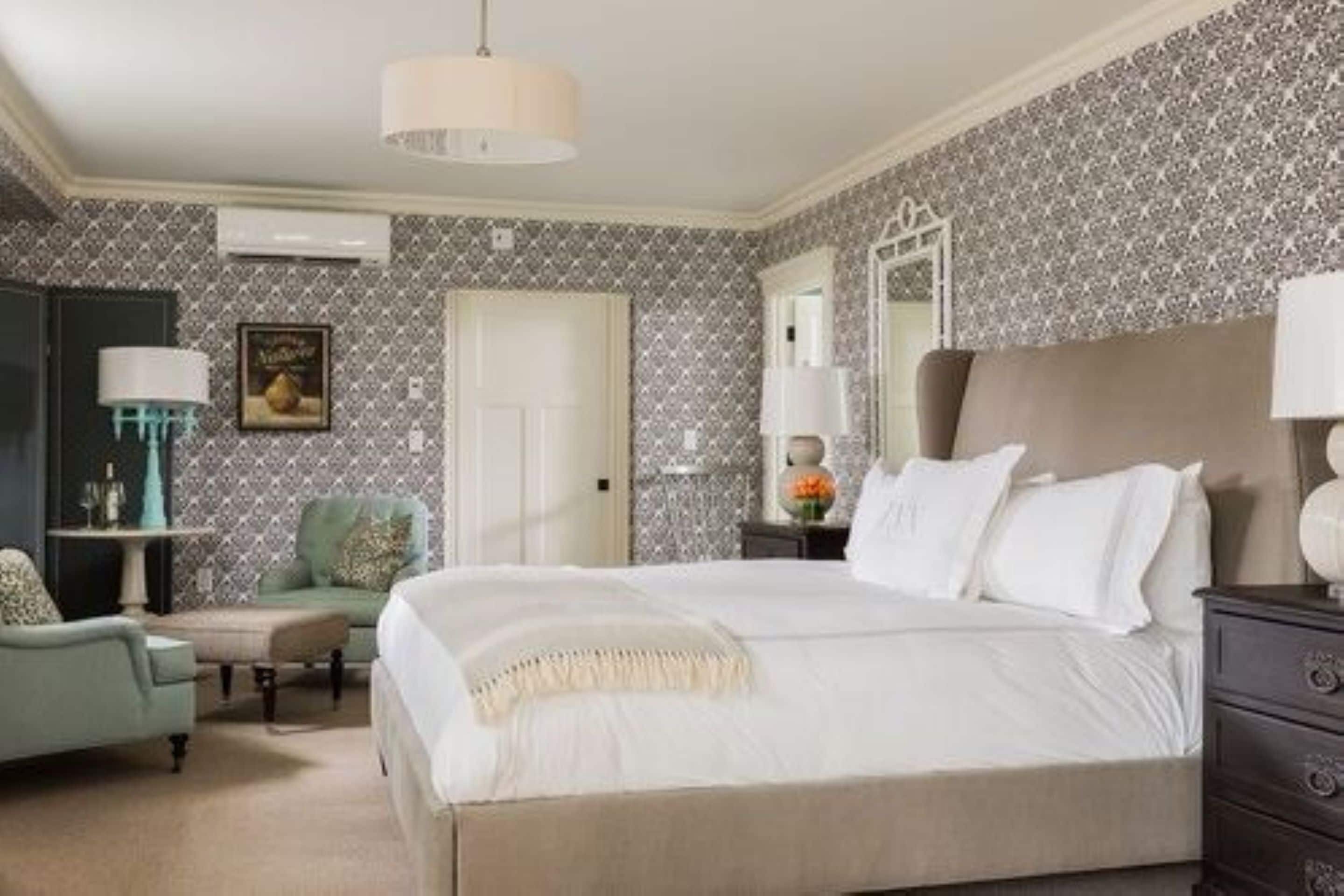 suite, 1 king bed with sofa bed | 1 bedroom, premium bedding, down duvets, free minibar