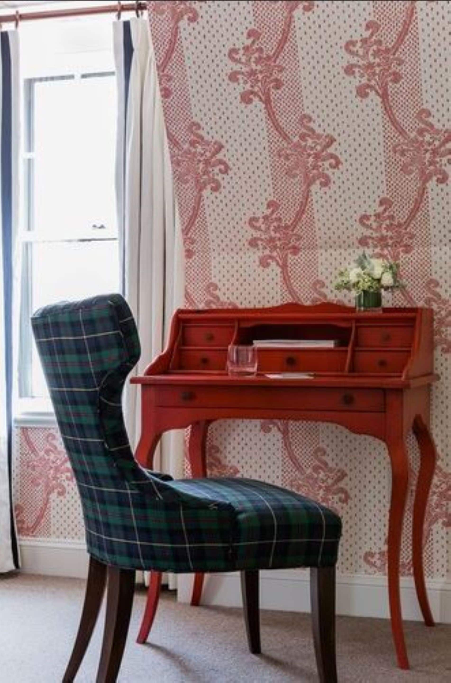 deluxe room, 1 king bed | room amenity