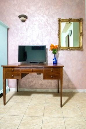 Interior - B&B Colorful Suite Yard (Rome)