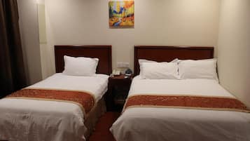 Minibar, in-room safe, free WiFi