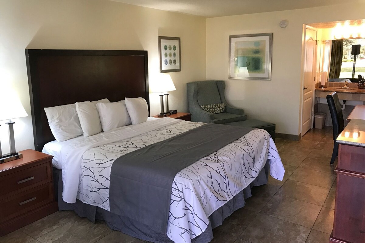 Iron/ironing board (on request), free cots/infant beds