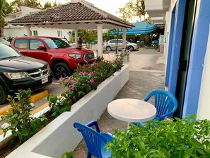 تجهيزات عازلة للصوت وملاءات أسرّة