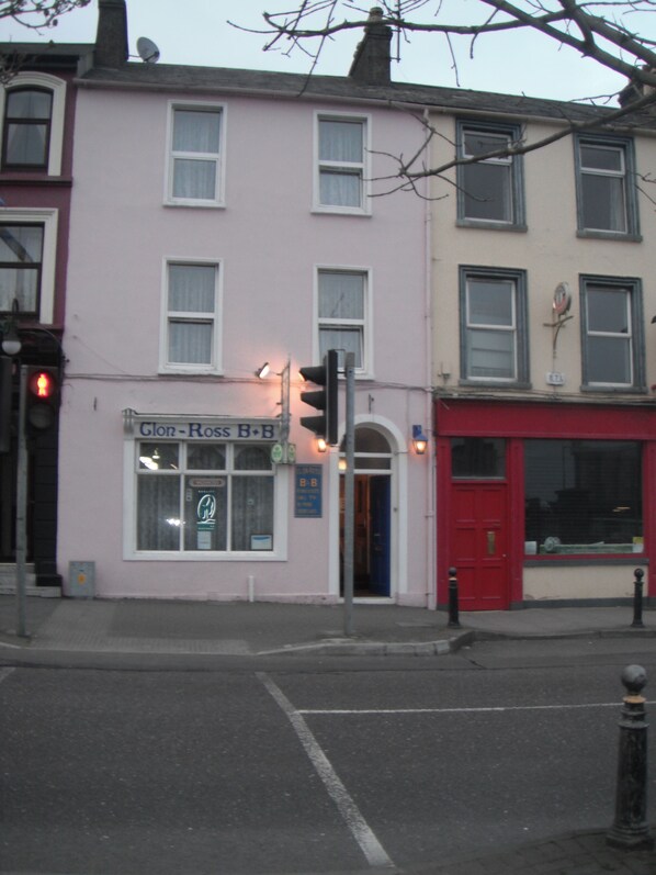 Exterior - Clon Ross Guesthouse (Cork)