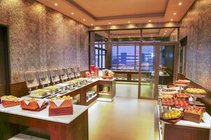 Desayuno buffet incluido todos los días 