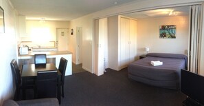 Studio | Living area