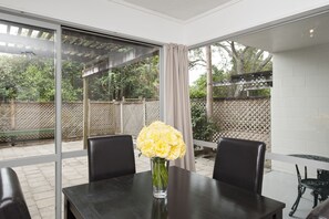 Studio, Ground Floor | In-room dining