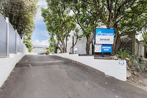 Property grounds - City Towers (Auckland)