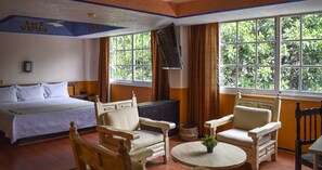 Comfort Room | Desk, iron/ironing board, free WiFi, bed sheets - Hotel Benedicta (Mexico City)