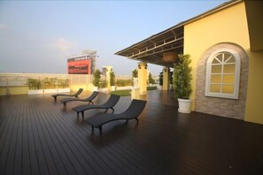 Sundeck - The Icon Place at Central Pattaya (Pattaya)