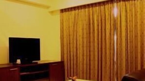 公寓, 1 間臥室 | 起居區 | 電視