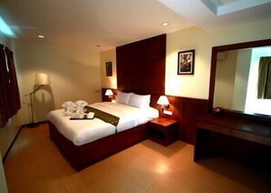 Apartment, 1 Bedroom | In-room safe, blackout curtains, free WiFi - The Icon Place at Nurn Plub Wan (Pattaya)
