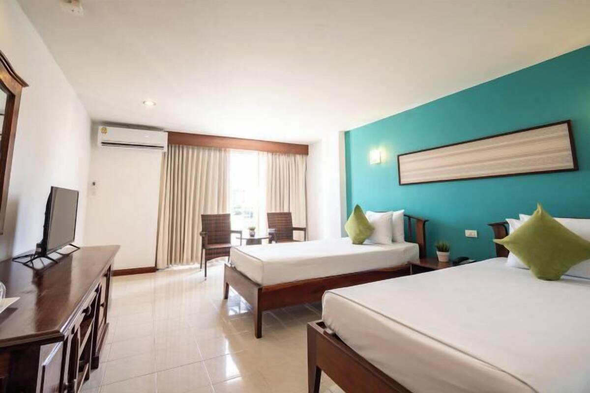 Roupas de cama antialérgicas, cofres nos quartos, Wi-Fi de cortesia