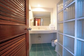 防过敏的被褥、客房内保险箱、免费 WiFi、床单