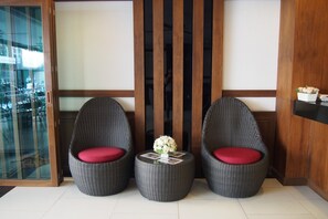 Interior entrance - Honey Inn (Pattaya)