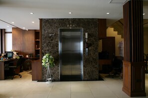 Lobby - Honey Inn (Pattaya)