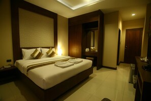 Premium bedding, minibar, in-room safe, soundproofing - Honey Inn (Pattaya)