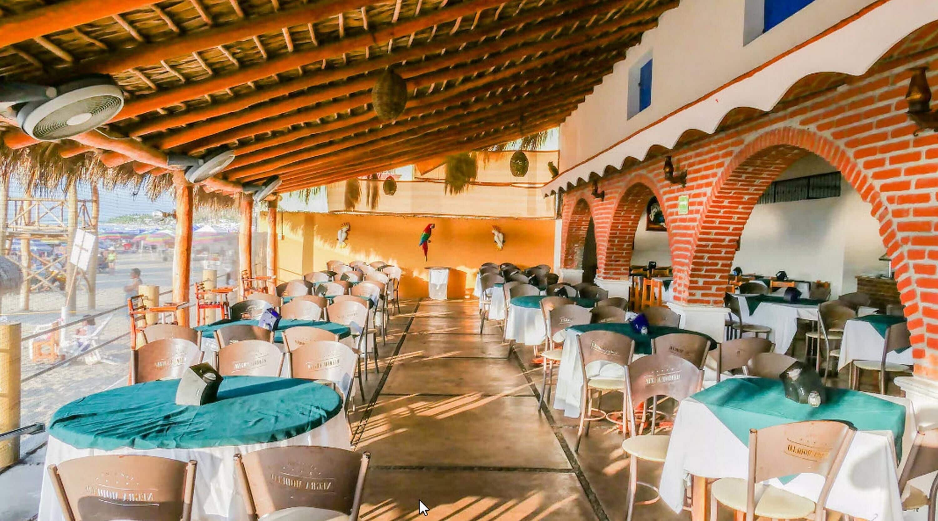 Breakfast, lunch, dinner served; ocean views