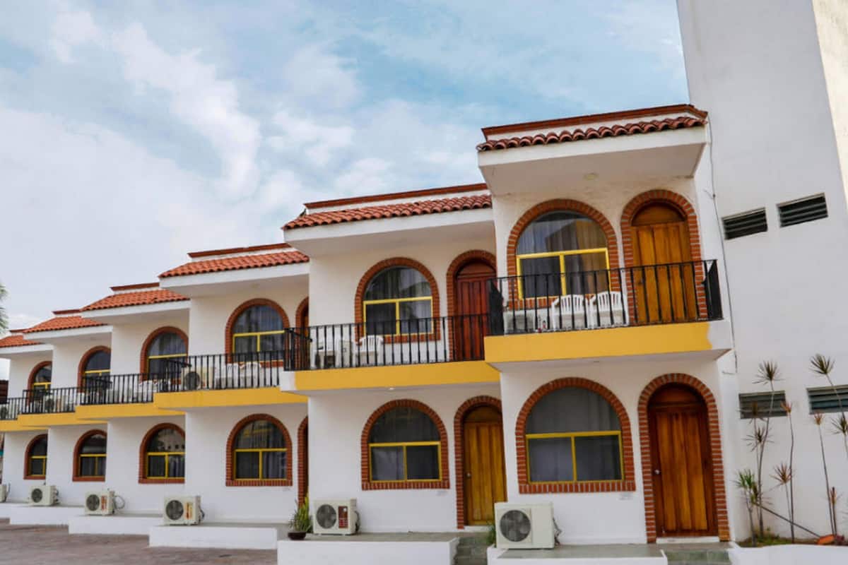 Costa Alegre Hotel & Suites en Rincón de Guayabitos, : hoteles en Rincón de Guayabitos - Hoteles.com