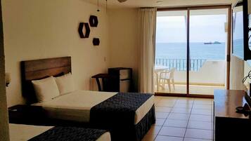 Chambre, vue ocĂ©an | Vue sur la plage/lâocĂ©an