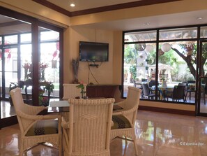 Dining - Vacation Hotel Cebu (Cebu City)