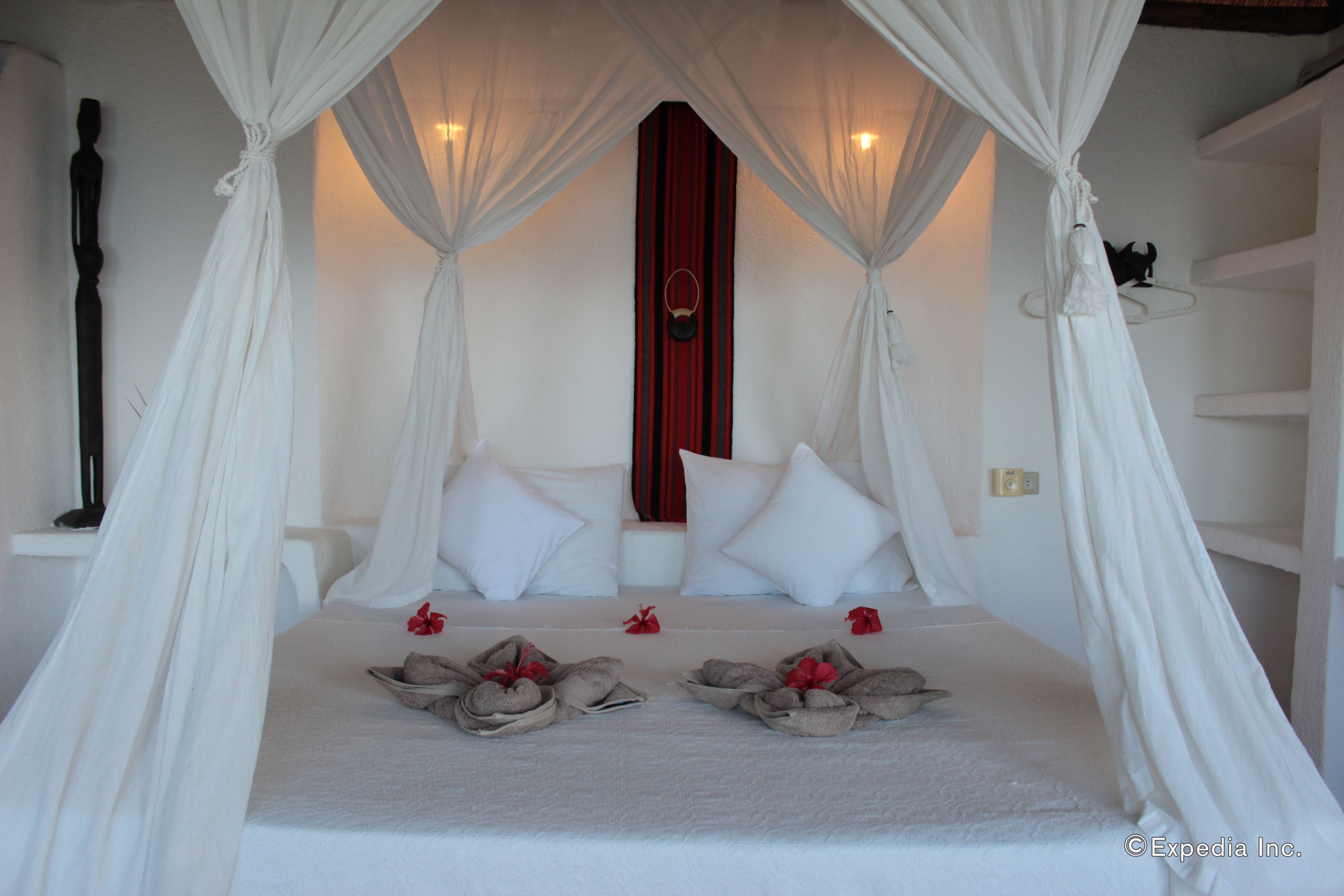 in-room safe, free wifi