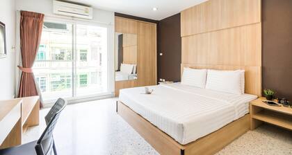 The Fifth Residence Hotel