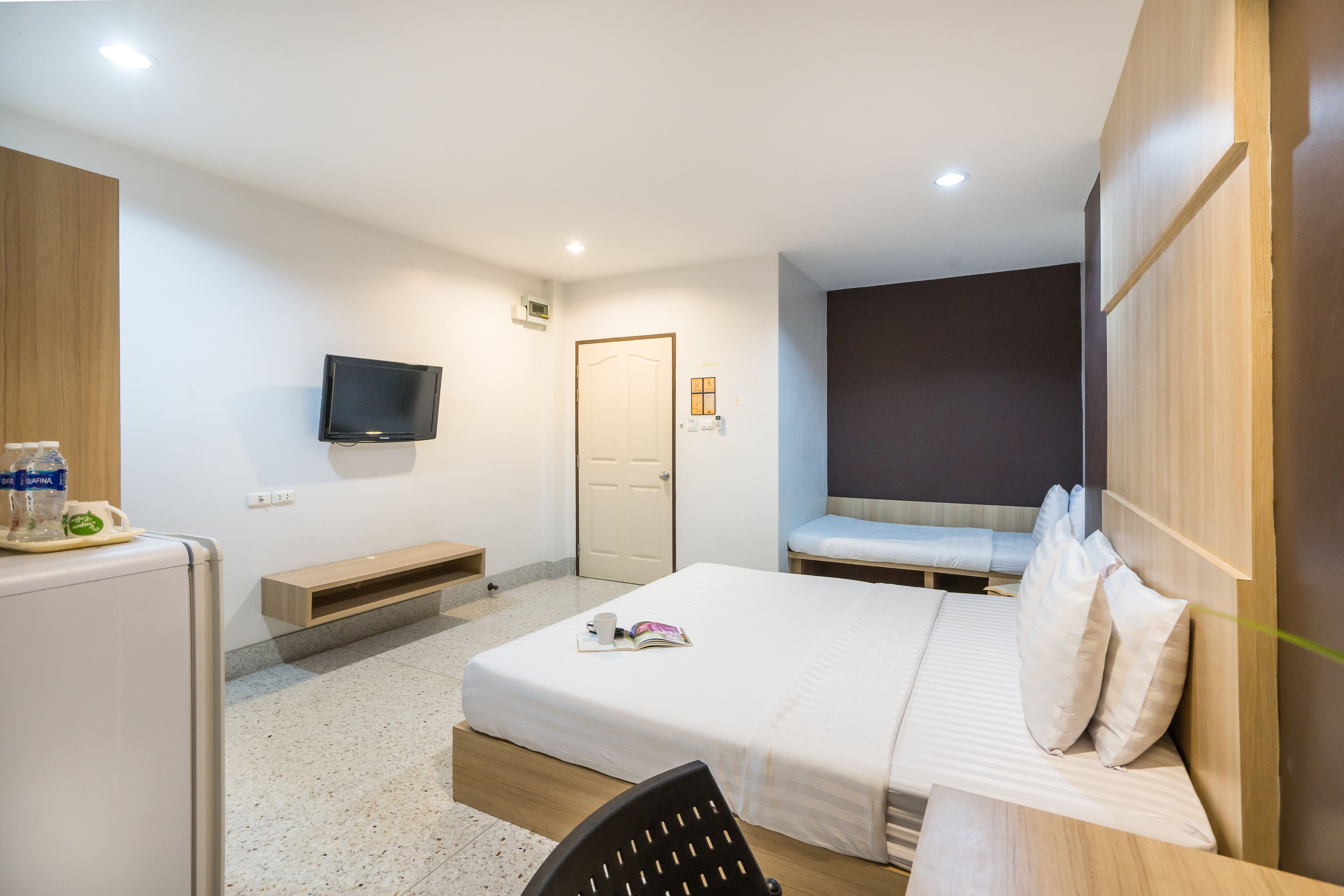 Photo - The Fifth Residence Hotel