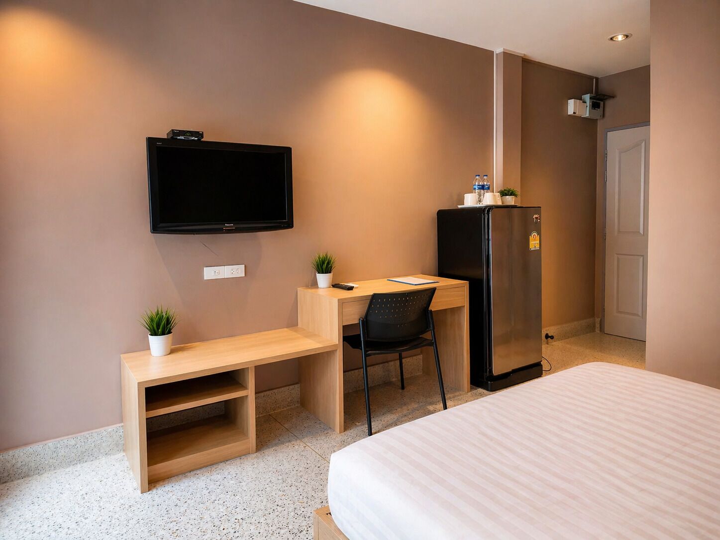 Photo - The Fifth Residence Hotel