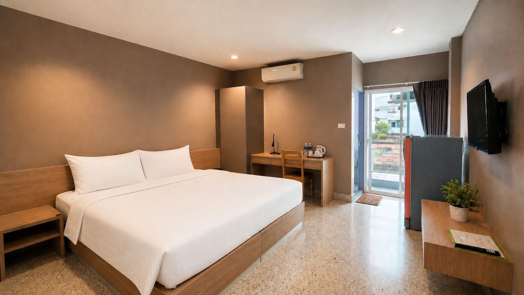 Superior Double Room | Desk, free WiFi, bed sheets