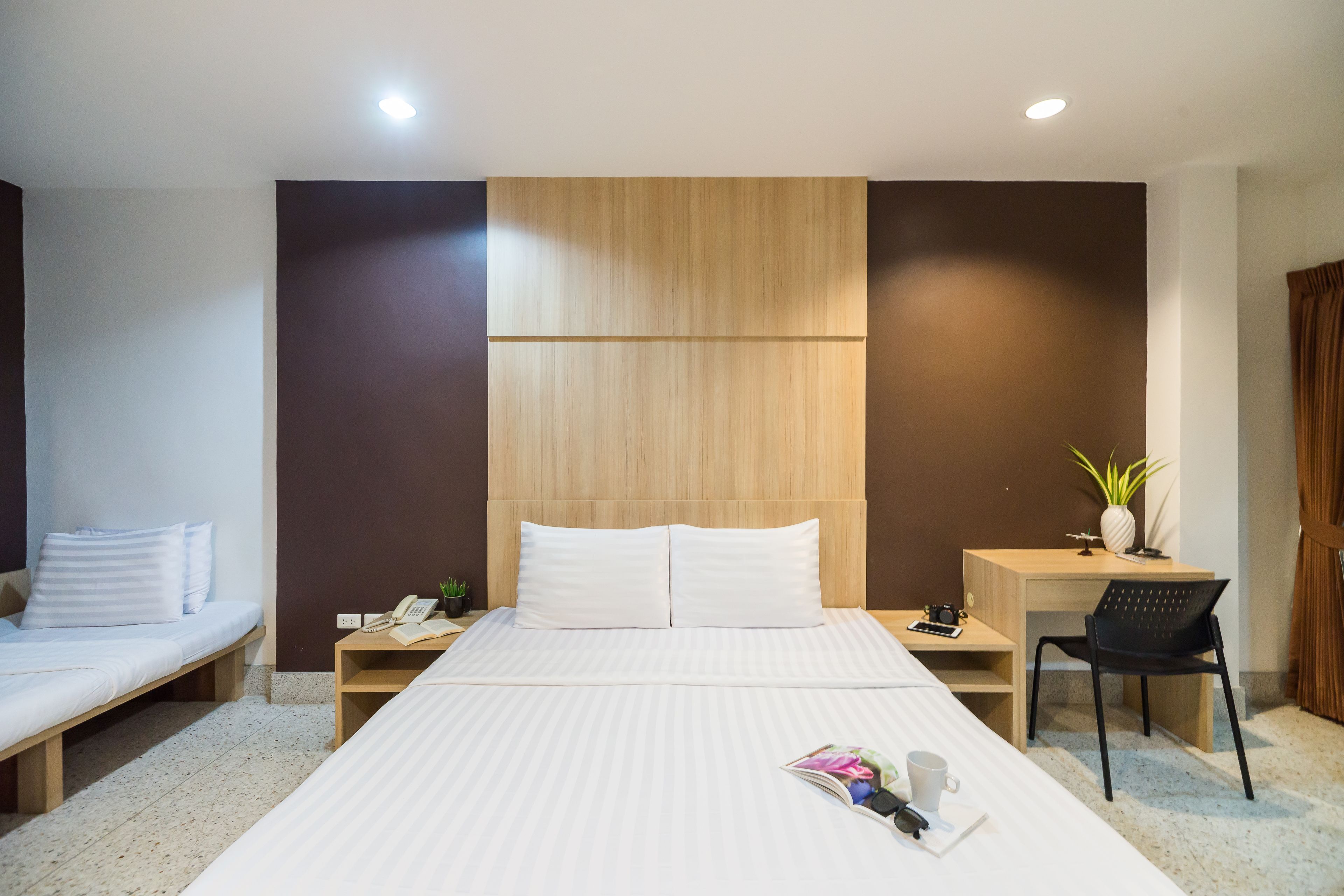 Photo - The Fifth Residence Hotel