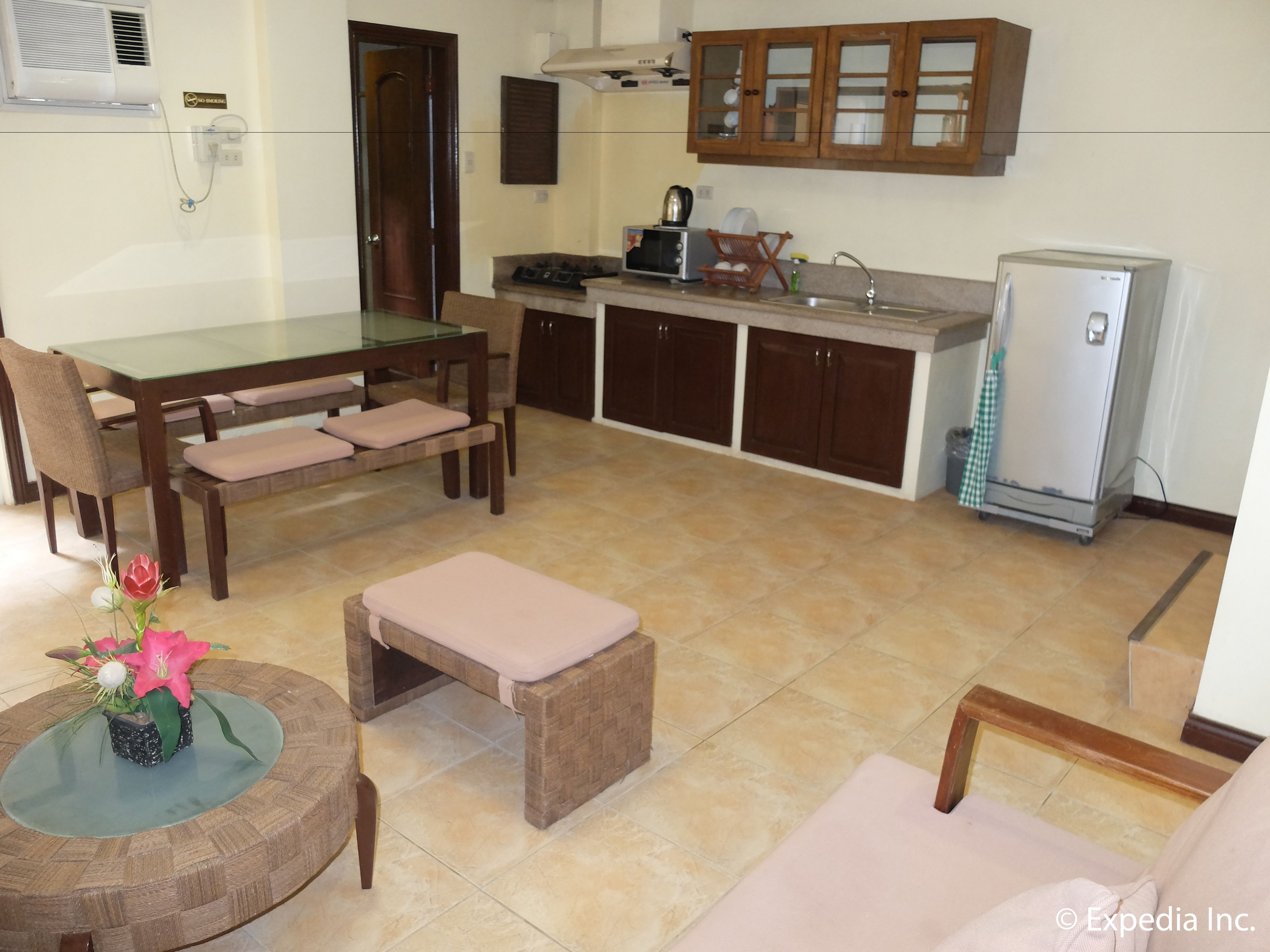 villa (2 storey) | private kitchenette