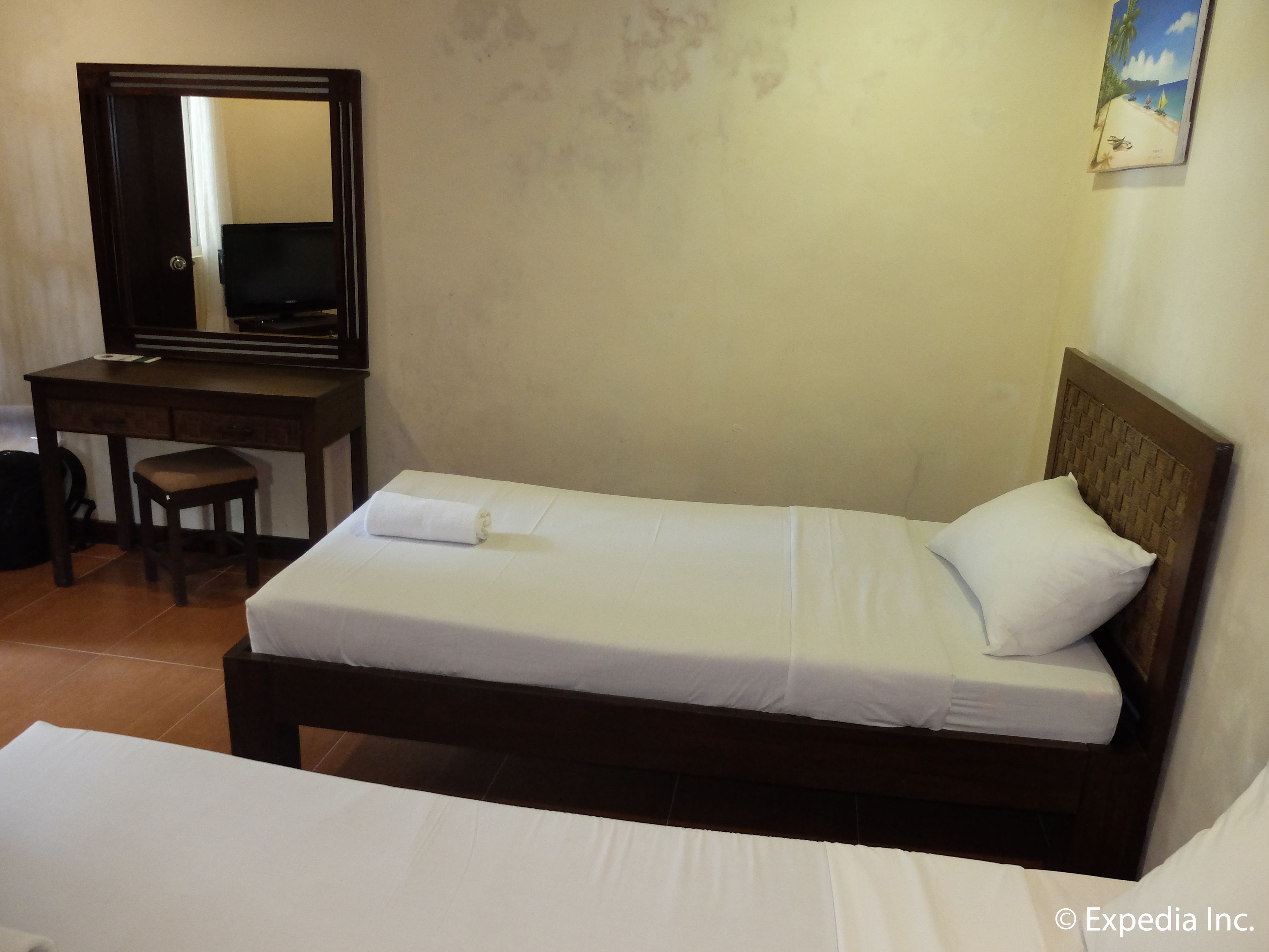 double or twin room | premium bedding, desk, wifi