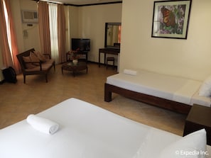 Quarto casal | Roupas de cama premium, escrivaninha, Wi-Fi (sobretaxa)