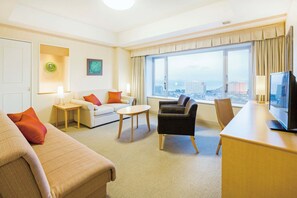 Premium bedding, in-room safe, desk, blackout drapes - Hotel Emion Tokyo Bay (Urayasu)