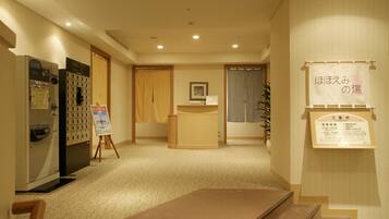 Resepsionis spa