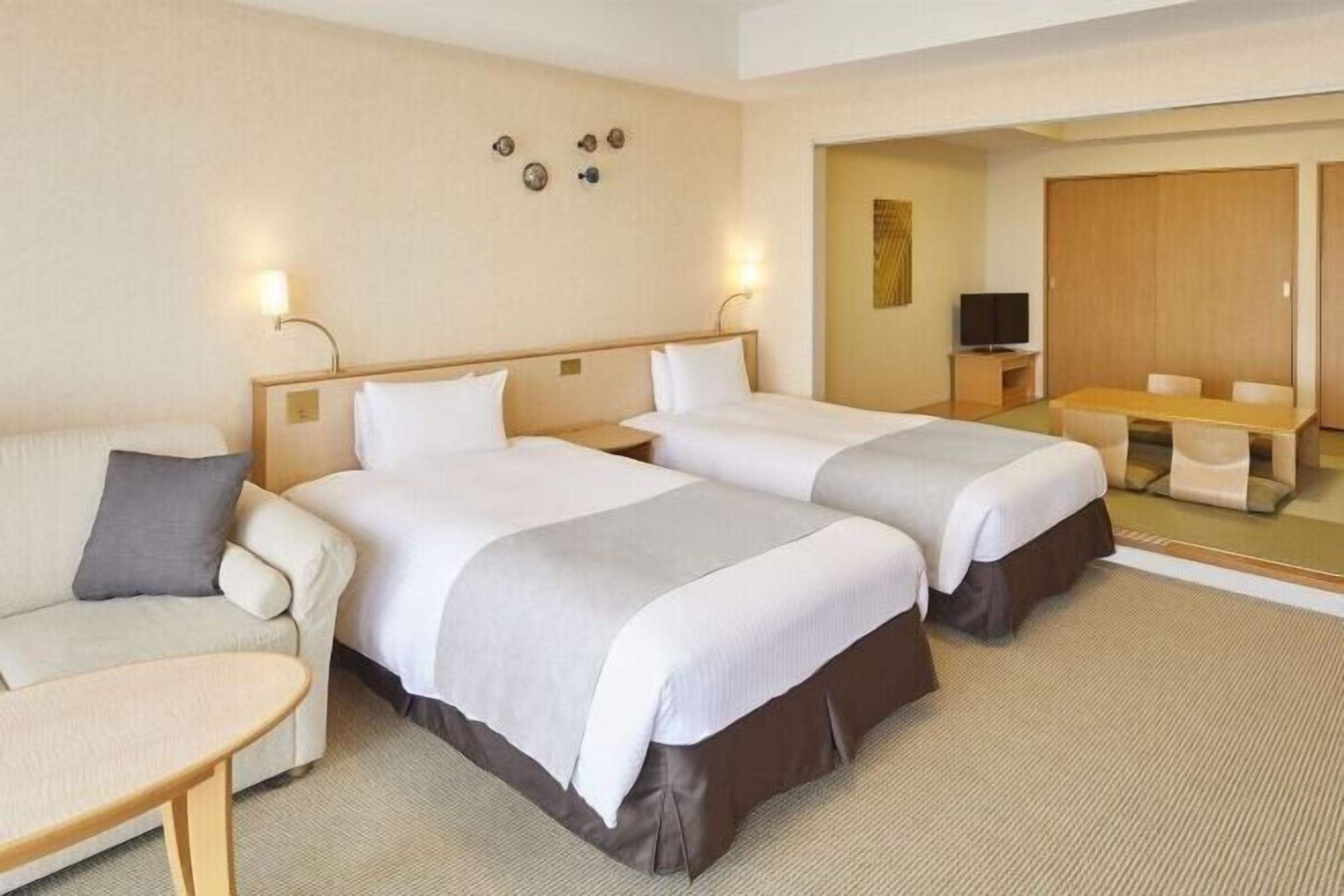 高級寢具、客房內保險箱、書桌、遮光布/窗簾