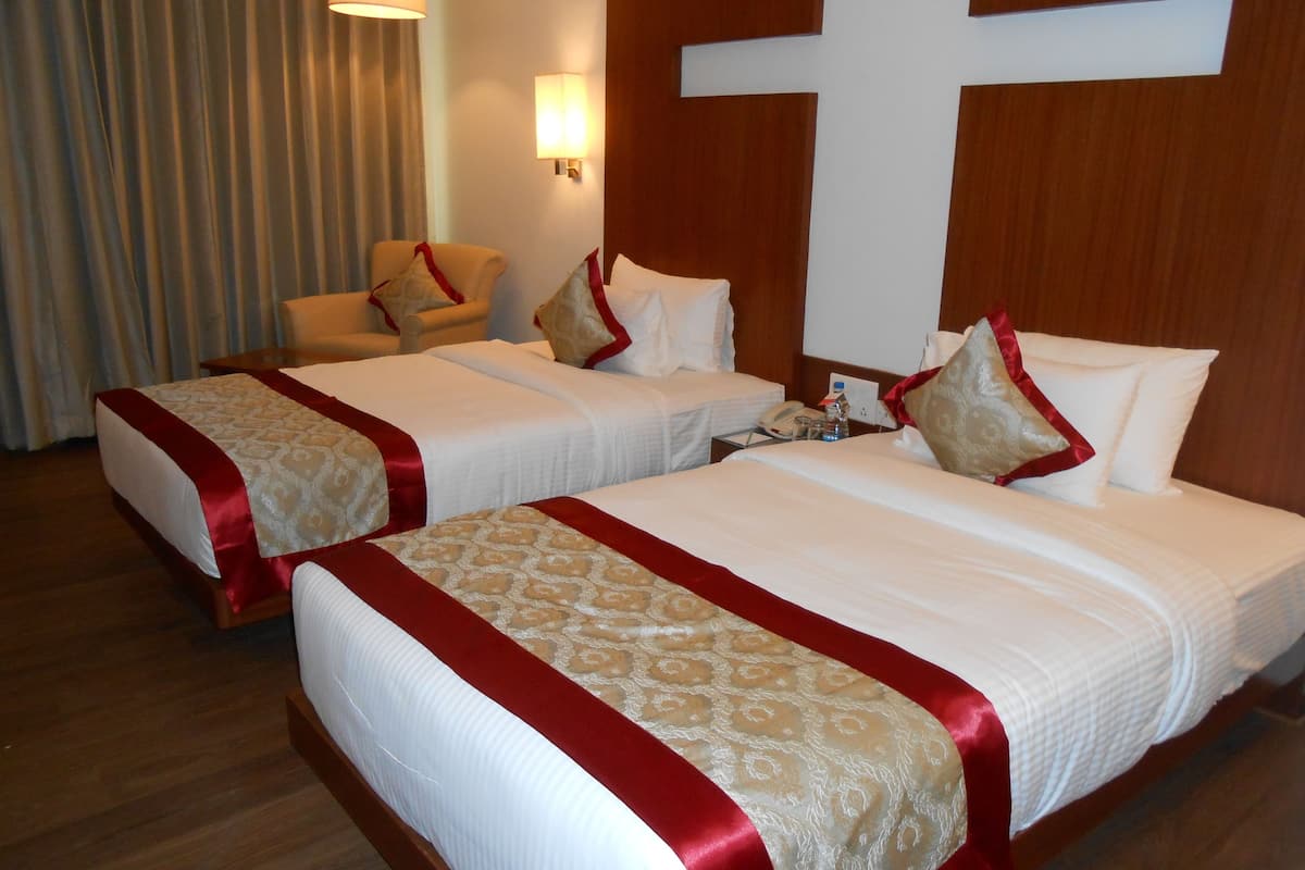 1 bedroom, premium bedding, minibar, in-room safe