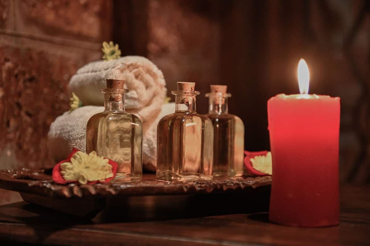 couples treatment room(s), body treatments, aromatherapy