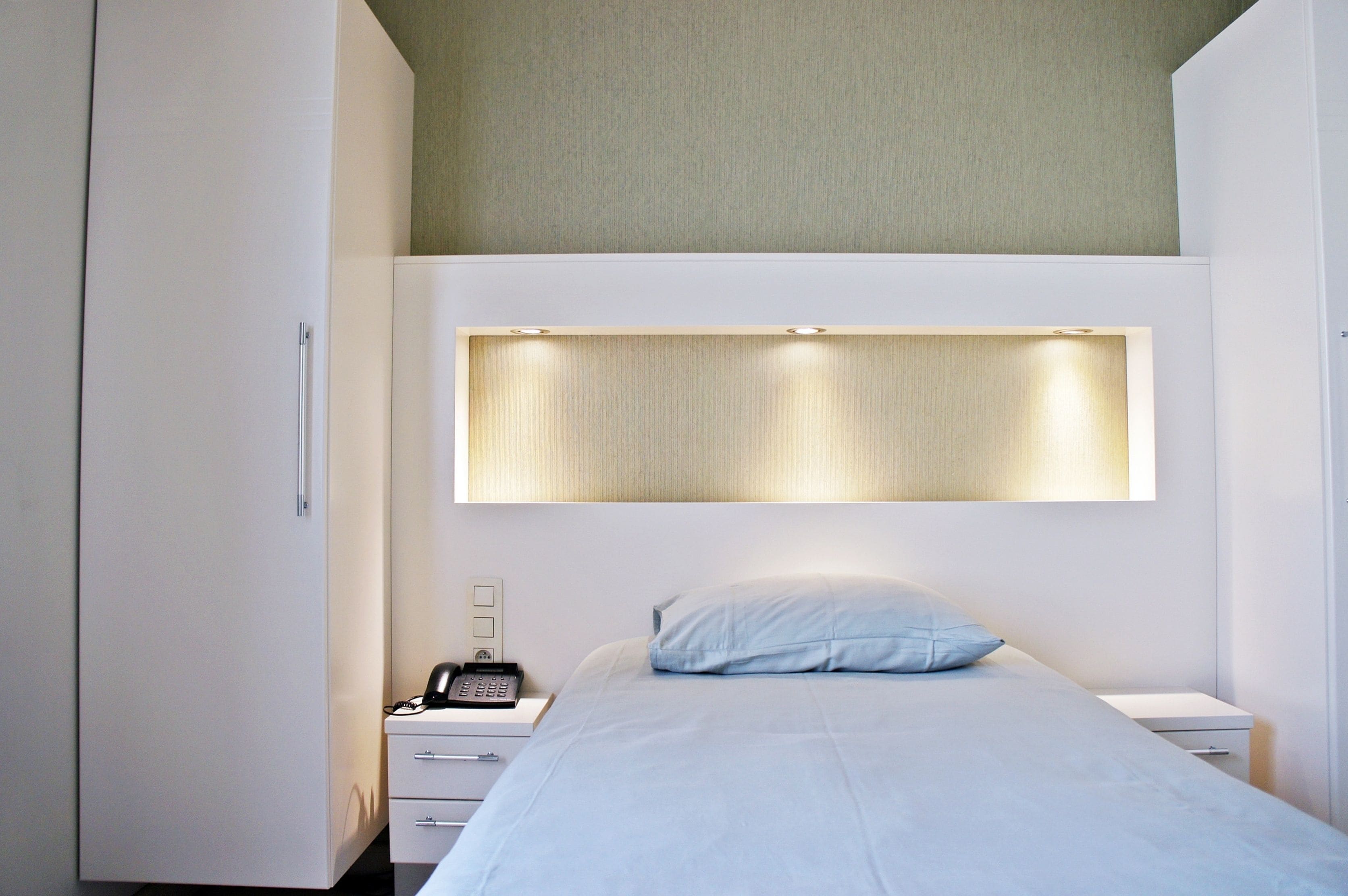 Surmatelas, coffres-forts dans les chambres, chambres insonorisées