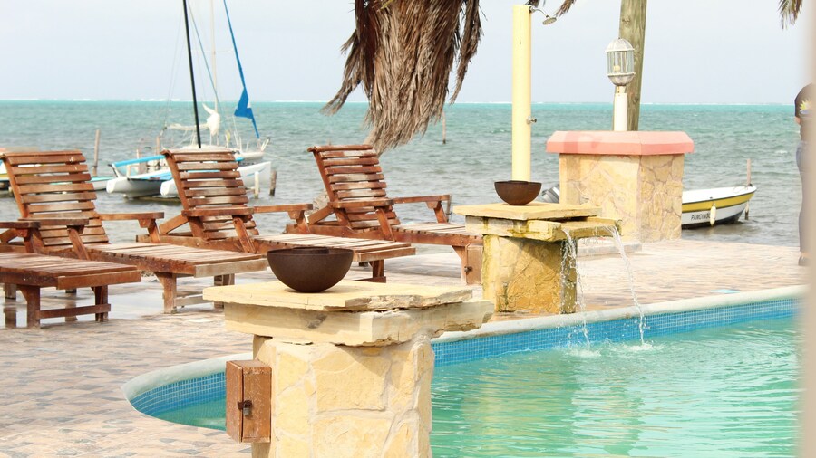 Tropical Paradise Hotel